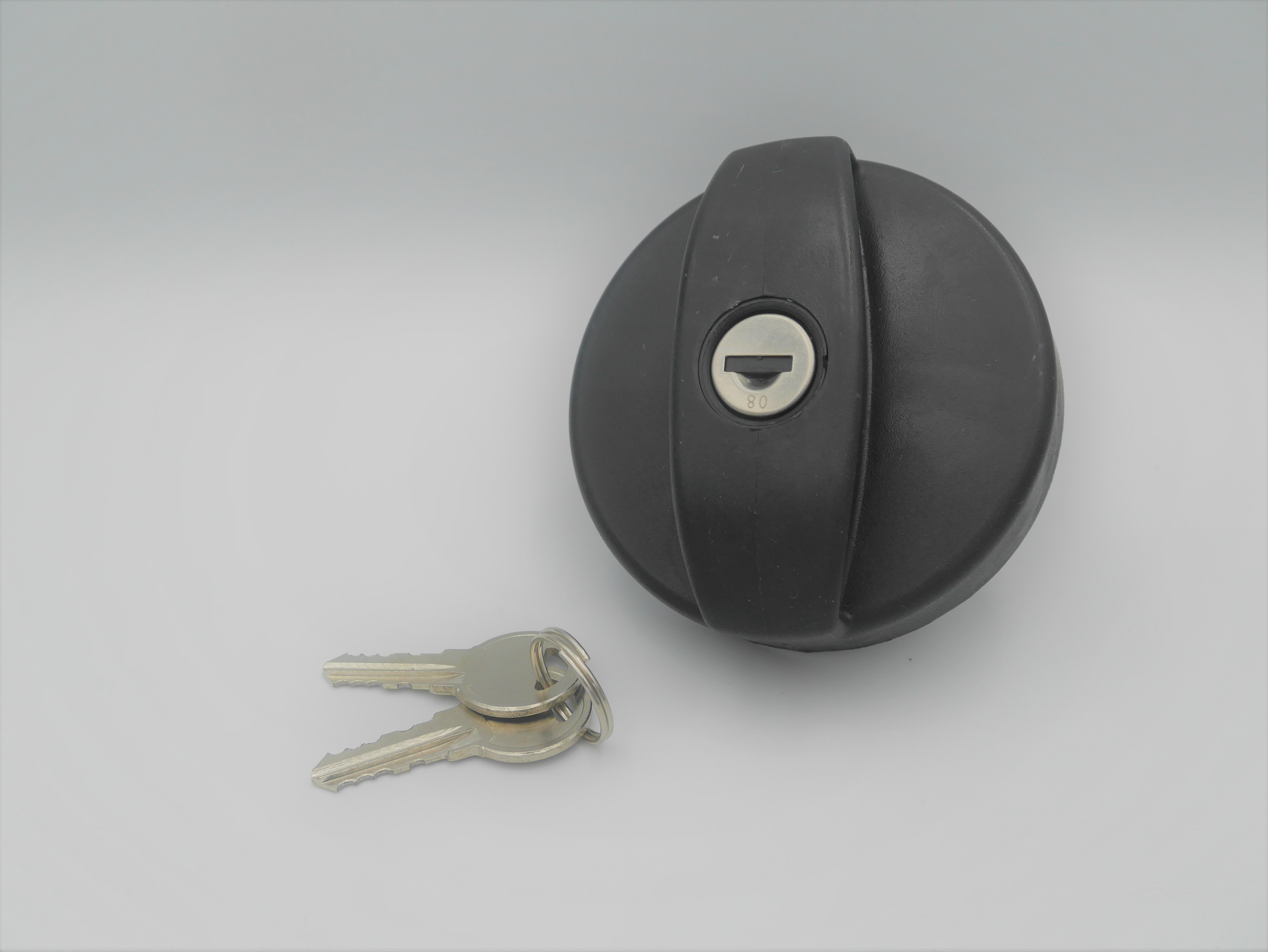 Dieselheat Lockable cap for diesel heater wafer fuel tank